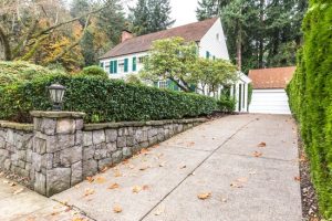 brampton-paving-residential-concrete-driveway-final-product